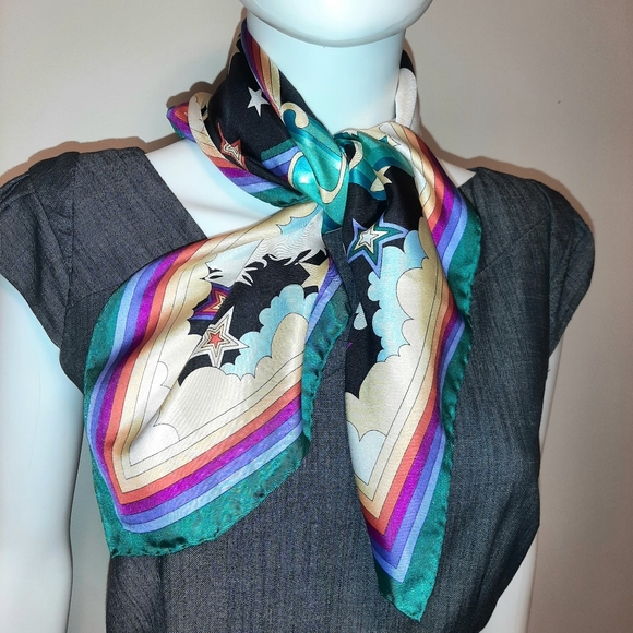 GUCCI Sareya Horse and Dream Print Silk Scarf 70cm - Picture 5 of 11